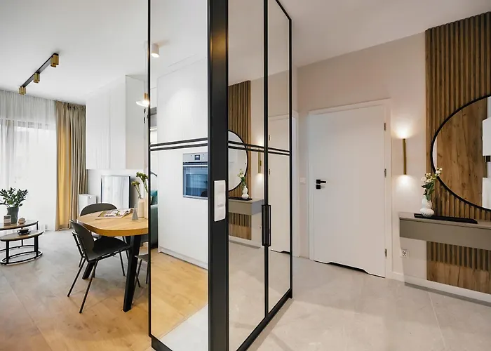 Golden Dreams Luxury Apartments 21